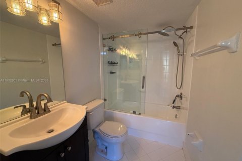 Снять в аренду кондоминиум в Хомстед, Флорида 2 спальни, 85.47м2, № 1954230 - фото 10