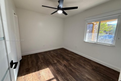 Снять в аренду кондоминиум в Хомстед, Флорида 2 спальни, 85.47м2, № 1954230 - фото 11