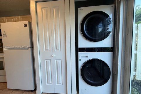 Снять в аренду кондоминиум в Хомстед, Флорида 2 спальни, 85.47м2, № 1954230 - фото 7