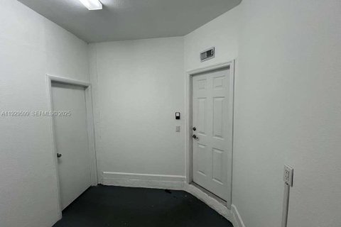 Touwnhouse à louer à Hialeah, Floride: 3 chambres, 147.9 m2 № 1988555 - photo 22