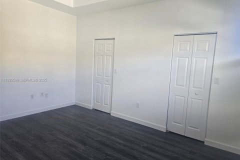 Touwnhouse à louer à Hialeah, Floride: 3 chambres, 147.9 m2 № 1988555 - photo 27