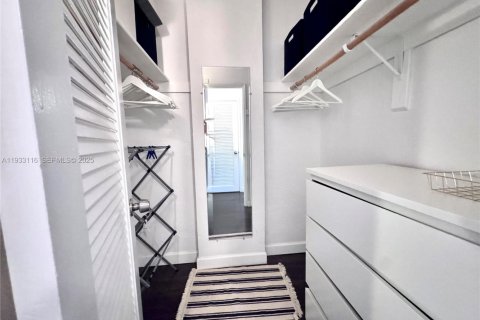 Copropriété à louer à Sunny Isles Beach, Floride: 1 chambre, 92.9 m2 № 2035016 - photo 15