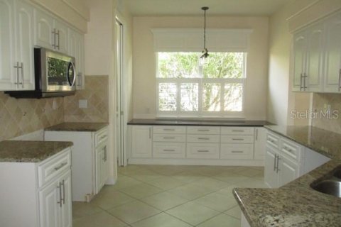House in Brooksville, Florida 3 bedrooms, 184.32 sq.m. № 1900384 - photo 4