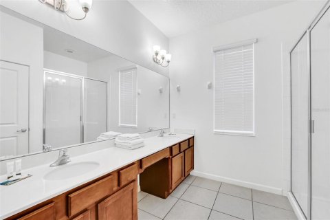 House in Kissimmee, Florida 6 bedrooms, 266.82 sq.m. № 941668 - photo 18
