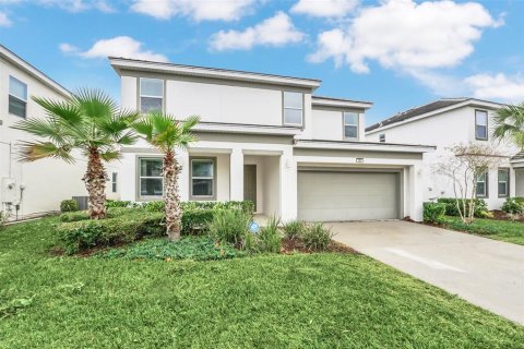 House in Kissimmee, Florida 6 bedrooms, 266.82 sq.m. № 941668 - photo 2