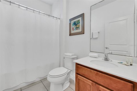 House in Kissimmee, Florida 6 bedrooms, 266.82 sq.m. № 941668 - photo 20