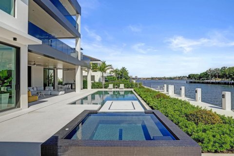 Casa en venta en Fort Lauderdale, Florida, 6 dormitorios, 848.66 m2 № 2293635 - foto 14