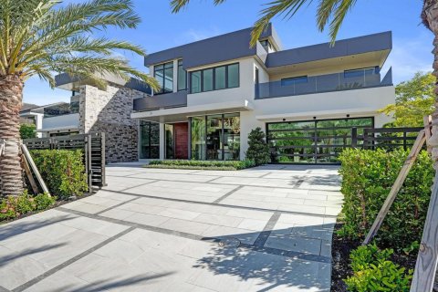 Casa en venta en Fort Lauderdale, Florida, 6 dormitorios, 848.66 m2 № 2293635 - foto 17
