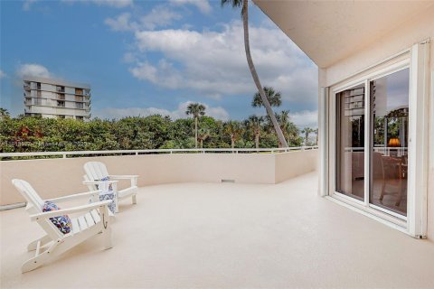 Снять в аренду кондоминиум в Сент-Луси, Флорида 3 спальни, 160.16м2, № 2034246 - фото 24