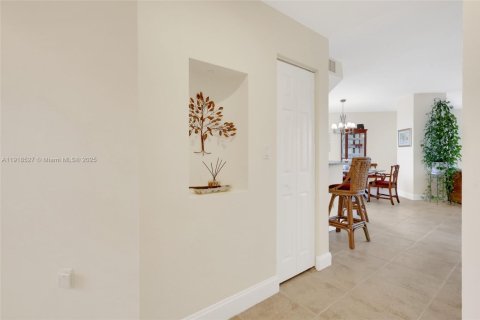 Снять в аренду кондоминиум в Сент-Луси, Флорида 3 спальни, 160.16м2, № 2034246 - фото 8