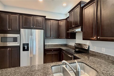Townhouse in Orlando, Florida 4 bedrooms, 168.25 sq.m. № 2091392 - photo 5