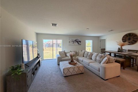 Villa ou maison à Cape Coral, Floride 4 chambres № 2034596