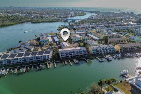 Condominio en venta en Indian Rocks Beach, Florida, 2 dormitorios, 129.13 m2 № 2149499 - foto 2