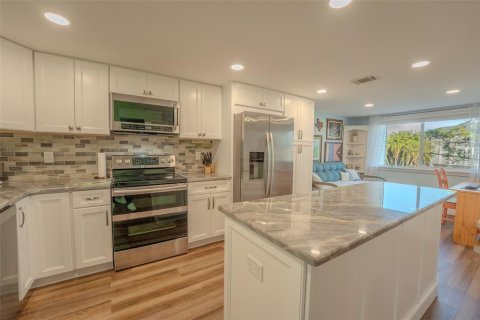 Condominio en venta en Indian Rocks Beach, Florida, 2 dormitorios, 129.13 m2 № 2149499 - foto 4