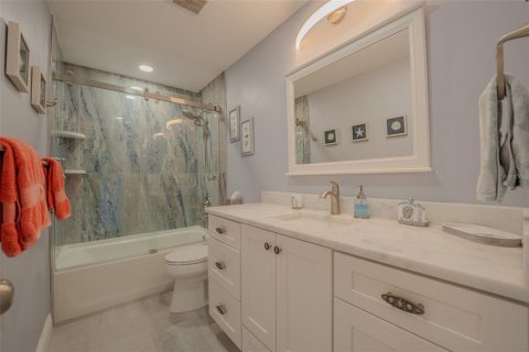 Condominio en venta en Indian Rocks Beach, Florida, 2 dormitorios, 129.13 m2 № 2149499 - foto 21