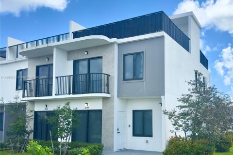 Снять в аренду таунхаус в Хомстед, Флорида 4 спальни, 129.88м2, № 1932417 - фото 1