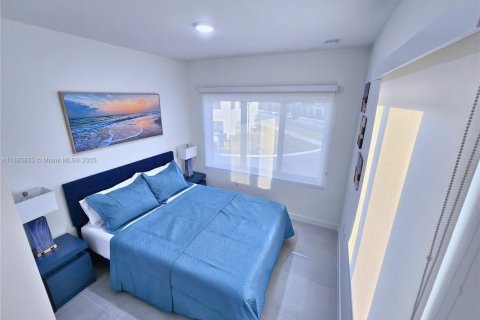 Снять в аренду таунхаус в Хомстед, Флорида 4 спальни, 129.88м2, № 1932417 - фото 10