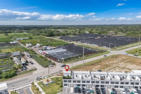 Снять в аренду таунхаус в Хомстед, Флорида 4 спальни, 129.88м2, № 1932417 - фото 30