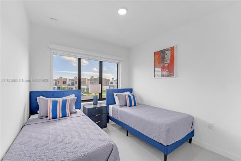 Снять в аренду таунхаус в Хомстед, Флорида 4 спальни, 129.88м2, № 1932417 - фото 17