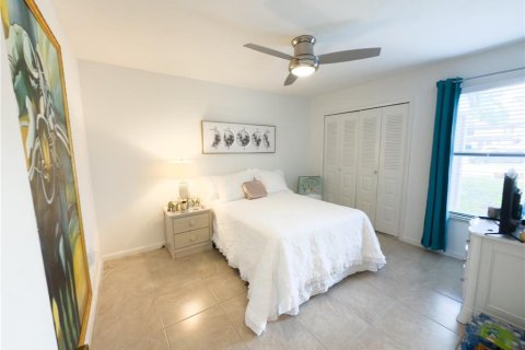 Condo in Orlando, Florida, 2 bedrooms  № 1803595 - photo 17