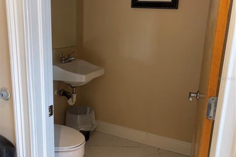 Propiedad comercial en alquiler en Plant City, Florida, 320.51 m2 № 1257242 - foto 20