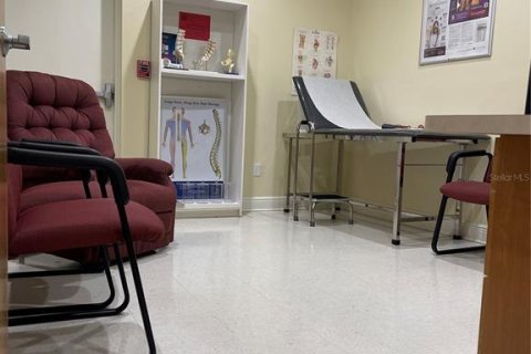 Propiedad comercial en alquiler en Plant City, Florida, 320.51 m2 № 1257242 - foto 16