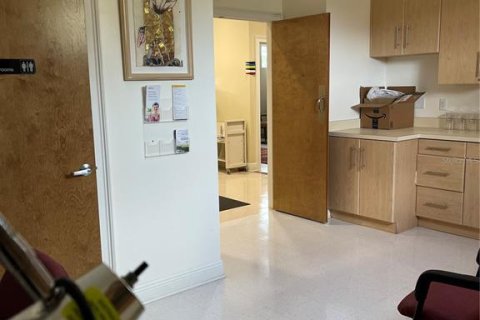 Propiedad comercial en alquiler en Plant City, Florida, 320.51 m2 № 1257242 - foto 13