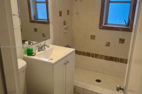 Copropriété à louer à Miami, Floride: 1 chambre, 53.88 m2 № 2428339 - photo 3