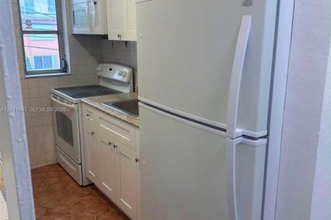 Copropriété à louer à Miami, Floride: 1 chambre, 53.88 m2 № 2428339 - photo 5
