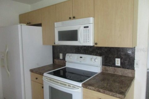 House in North Port, Florida 2 bedrooms, 82.5 sq.m. № 1909040 - photo 8