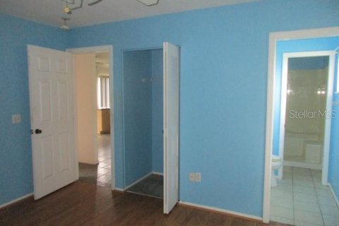 House in North Port, Florida 2 bedrooms, 82.5 sq.m. № 1909040 - photo 10