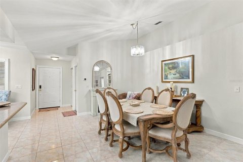 Купить виллу или дом в Эджуотер, Флорида 7 комнат, 140.75м2, № 2413897 - фото 19