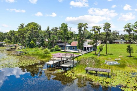 House in Lutz, Florida 4 bedrooms, 214.33 sq.m. № 2344788 - photo 3