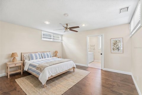 House in Lutz, Florida 4 bedrooms, 214.33 sq.m. № 2344788 - photo 27