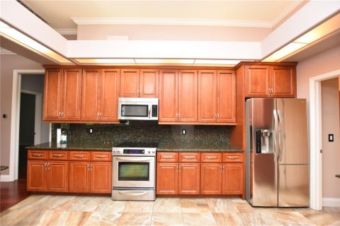 House in Lakeland, Florida 4 bedrooms, 288.18 sq.m. № 1788296 - photo 15