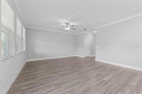 Villa ou maison à louer à Land O' Lakes, Floride: 4 chambres, 216.83 m2 № 1848693 - photo 8