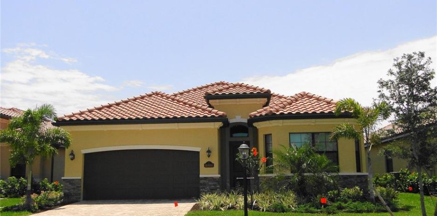 Villa ou maison à LAKEWOOD NATIONAL à Bradenton, Floride 3 chambres, 186.36 m2 № 1789242