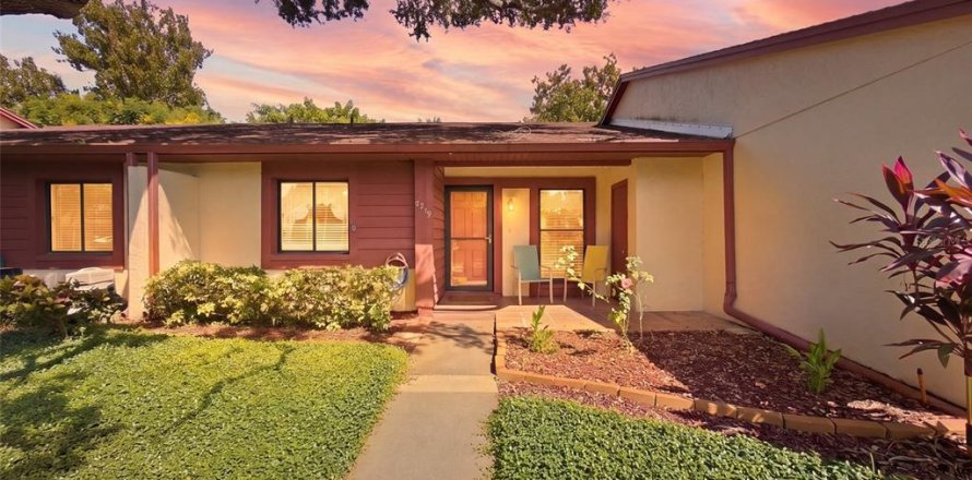 Condo in Hudson, Florida, 2 bedrooms  № 2396327