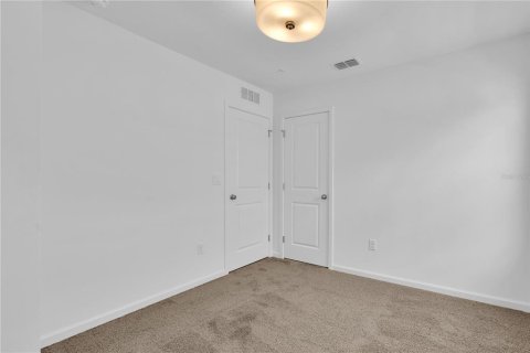 Touwnhouse à louer à Orlando, Floride: 4 chambres, 155.89 m2 № 2416556 - photo 15