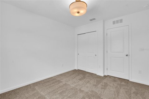 Touwnhouse à louer à Orlando, Floride: 4 chambres, 155.89 m2 № 2416556 - photo 13