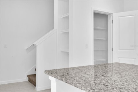 Touwnhouse à louer à Orlando, Floride: 4 chambres, 155.89 m2 № 2416556 - photo 7