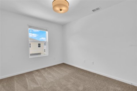 Touwnhouse à louer à Orlando, Floride: 4 chambres, 155.89 m2 № 2416556 - photo 11