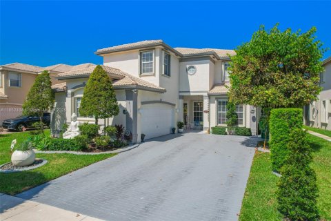 House in Miramar, Florida 5 bedrooms, 313.08 sq.m. № 1877643 - photo 3