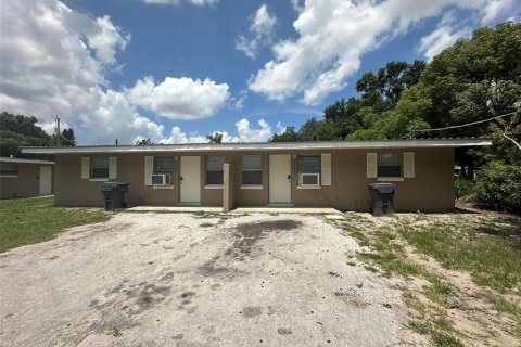 Appartement à louer à Winter Haven, Floride: 2 chambres, 90.02 m2 № 1754425 - photo 1
