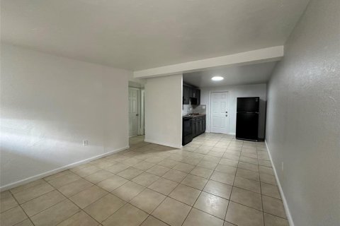 Appartement à louer à Winter Haven, Floride: 2 chambres, 90.02 m2 № 1754425 - photo 5