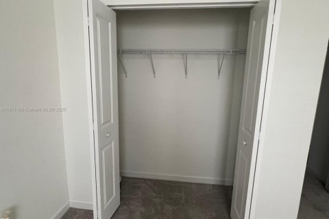 Touwnhouse à vendre à Pembroke Pines, Floride: 3 chambres, 175.4 m2 № 1936257 - photo 23