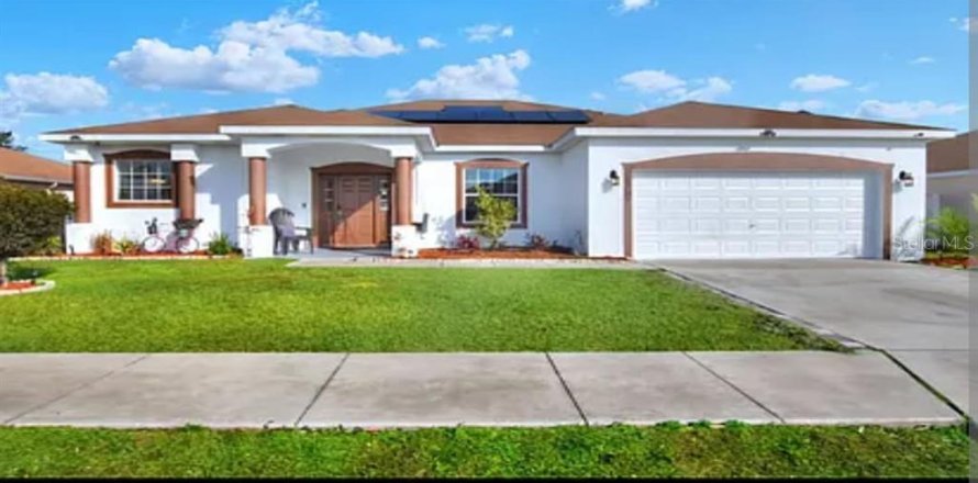 Villa ou maison à Auburndale, Floride 4 chambres, 215.53 m2 № 1904346