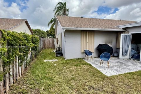 Купить виллу или дом в Дирфилд-Бич, Флорида 3 спальни, 150.41м2, № 1958643 - фото 15