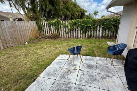 Купить виллу или дом в Дирфилд-Бич, Флорида 3 спальни, 150.41м2, № 1958643 - фото 14