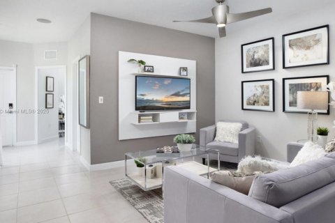 Adosado en venta en Homestead, Florida, 3 dormitorios, 123.93 m2 № 2016373 - foto 4